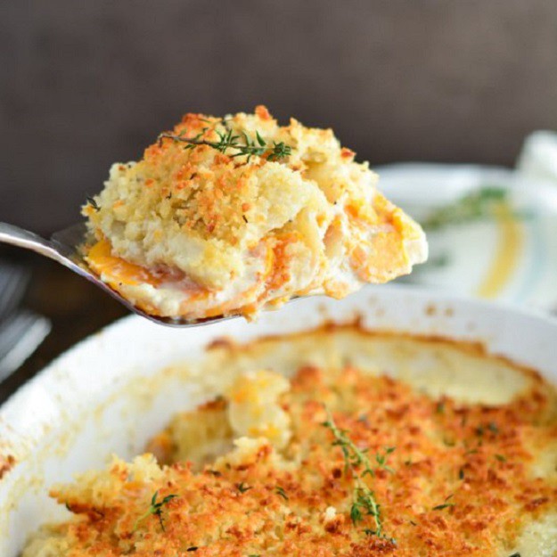 Two Potato Scallop | http://homemaderecipes.com/course/vegetables-sides/15-potato-side-dishes/
