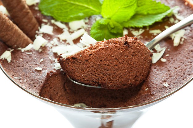 DIY Chocolate Mousse Recipe | Homemade Recipes http://homemaderecipes.com/cooking-101/how-to-be-a-master-chef-in-10-days-delicious-desserts