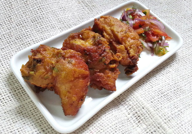 How To Make Fried Chicken | Spicy Fried Chicken, see more at http://homemaderecipes.com/cooking-101/how-to/how-to-make-fried-chicken/