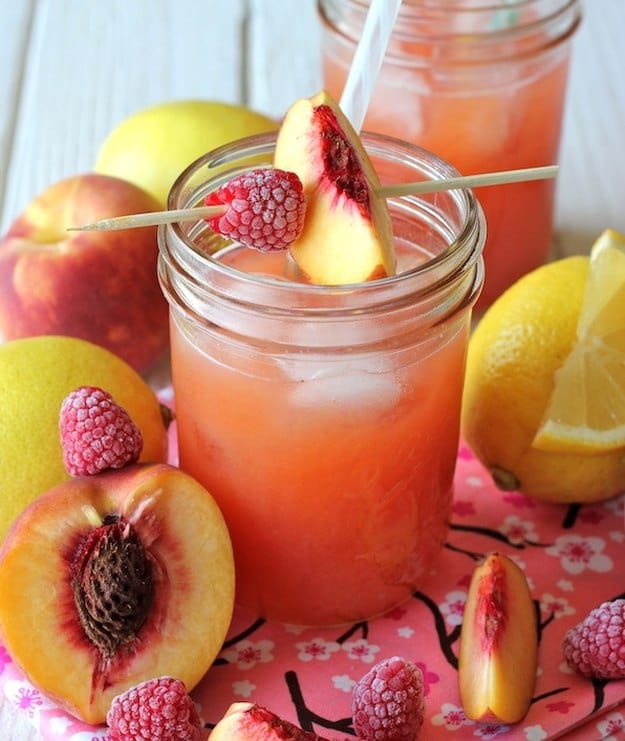 Raspberry Peach Lemonade | Refreshing Homemade Lemonade Recipes | Homemade Recipes