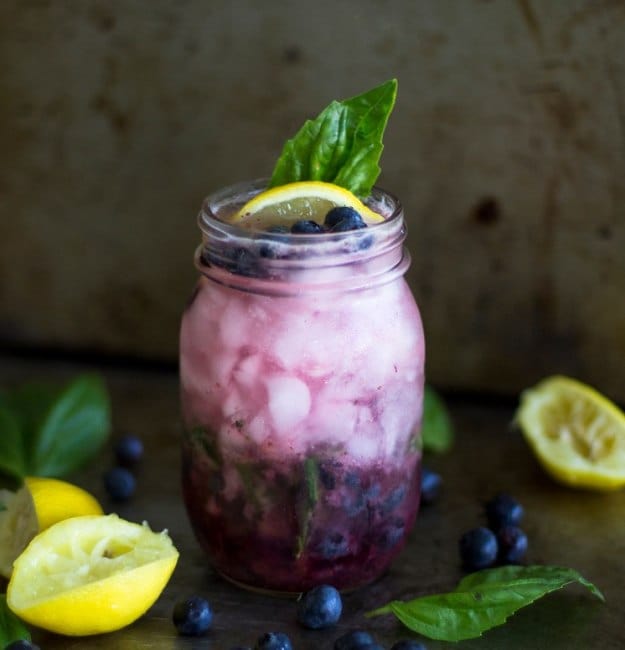 Sparkling Blueberry Basil Lemonade | Refreshing Homemade Lemonade Recipes | Homemade Recipes