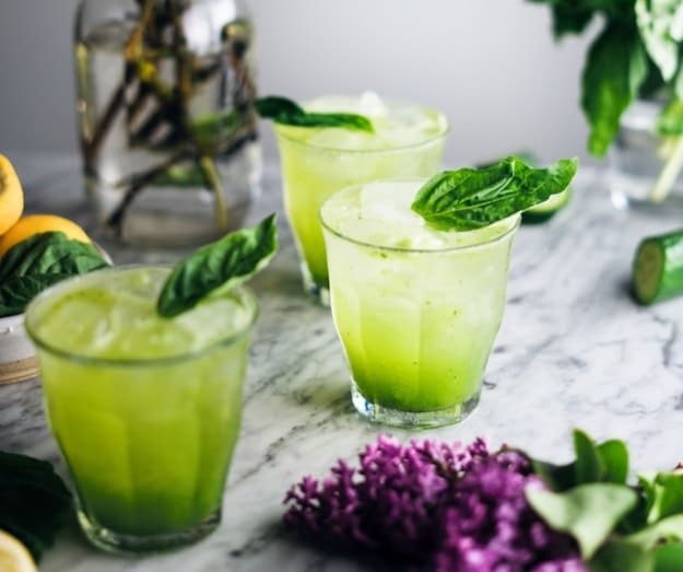 Cucumber Basil Sparkling Lemonade | Refreshing Homemade Lemonade Recipes | Homemade Recipes