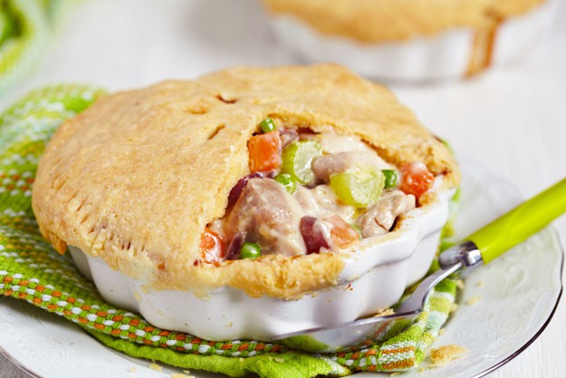 Master Chef Series - How To Make Homemade chicken Pot Pie | Homemade Recipes //homemaderecipes.com/cooking-101/how-to-be-a-master-chef-in-10-days-one-pot-meals