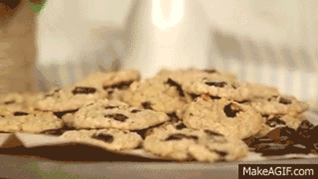 How To Make Homemade Peanut Butter Cookies | Homemade Recipes //homemaderecipes.com/course/breakfast-brunch/20-homemade-peanut-butter-cookies-recipes