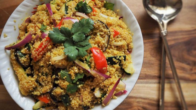 quinoa quinoa salad salad spoon-quinoa recipes-pb-feature