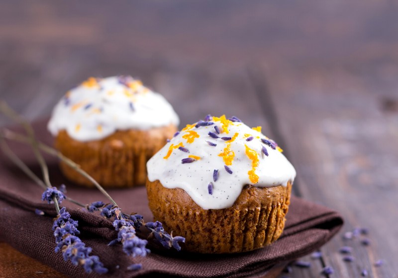 sweet pumpkin cupcake cream cheese icing | easy unique desserts
