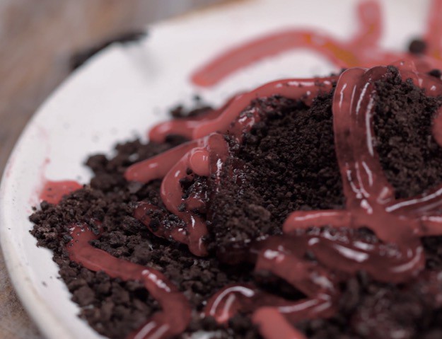 Worms in Dirt: A Creepy Crawly Halloween Dessert!