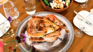 XaDsH-O2QXs-roasted chicken on the table-thanksgiving recipes-us-feature