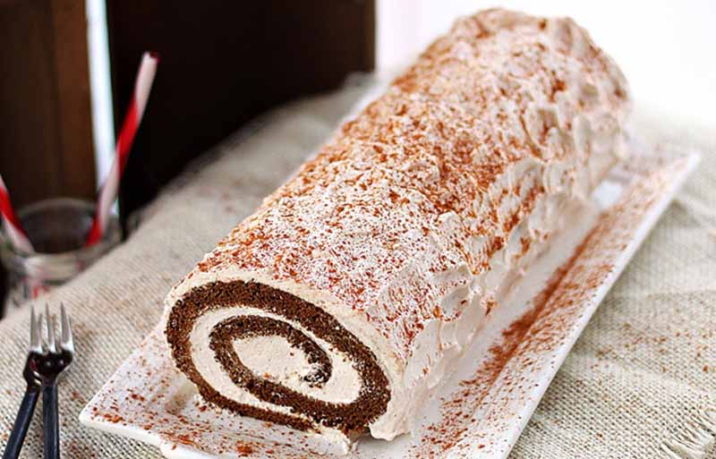 gingerbread roll cake recipe | classic christmas desserts