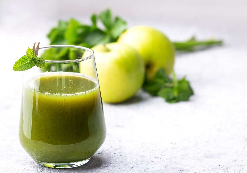 green smoothie apple celery mint on | juicing recipes