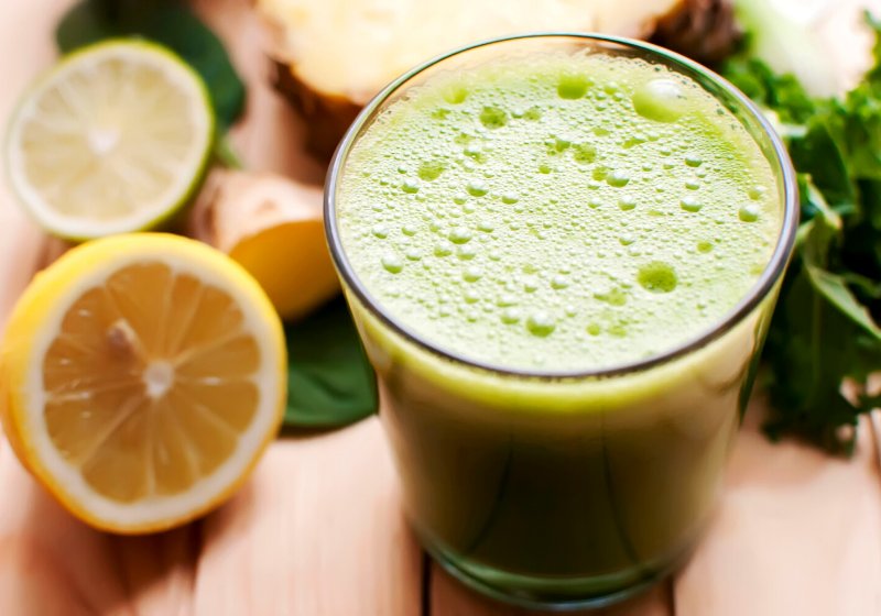 healthy organic green detox juice on | healthy juice