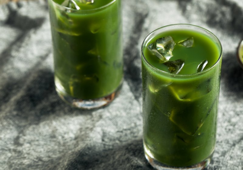 homemade iced matcha drink glass | healthy juice