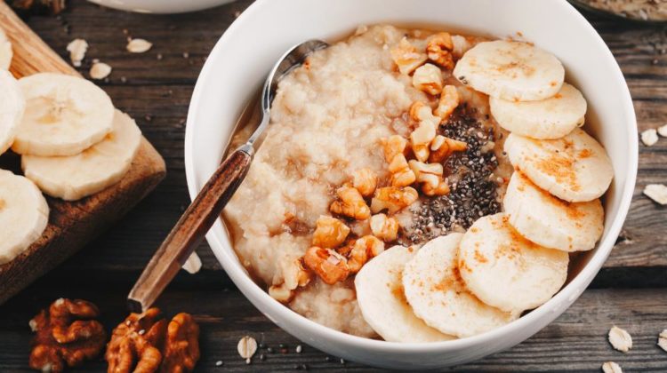 healthy breakfast bowl oatmeal banana walnuts | Tasty Diabetic-Friendly Recipes​ | Homemade Recipes | featured