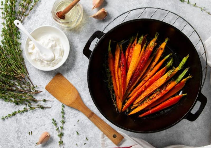 honey glazed oven roasted carrots thyme | easter dinner ideas no ham