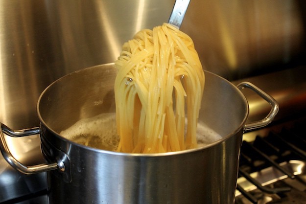 Occasionally Stir the Pot of Pasta | Pasta Cooking Tips From Top Chefs You Can Master Yourself | how to boil pasta perfectly