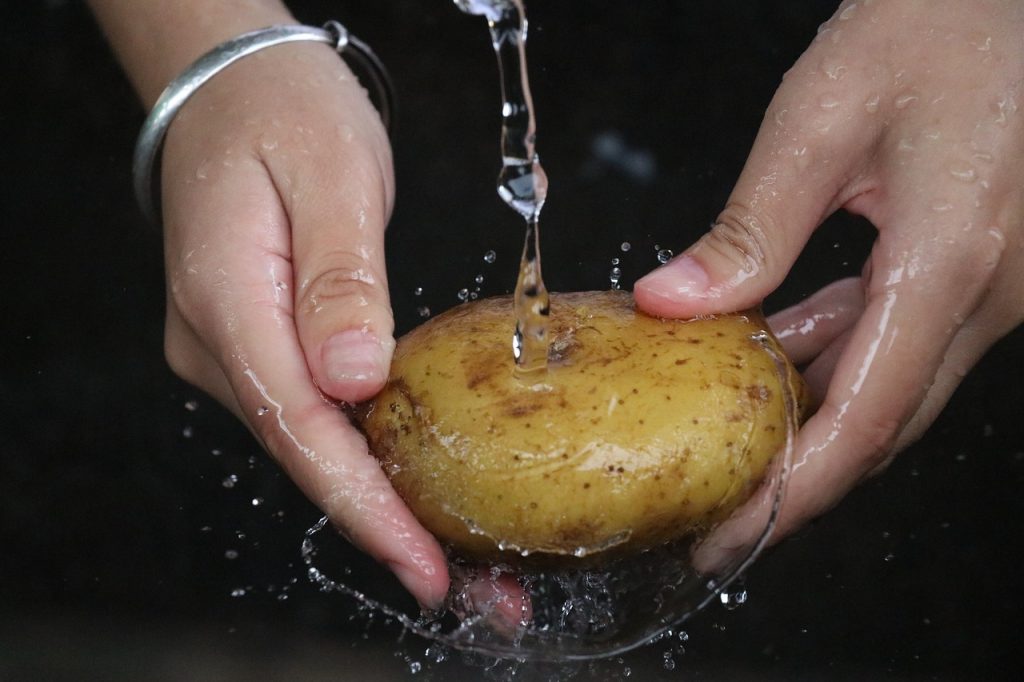 Check out How to Make Baked Potatoes at https://homemaderecipes.com/how-to-make-baked-potatoes/
