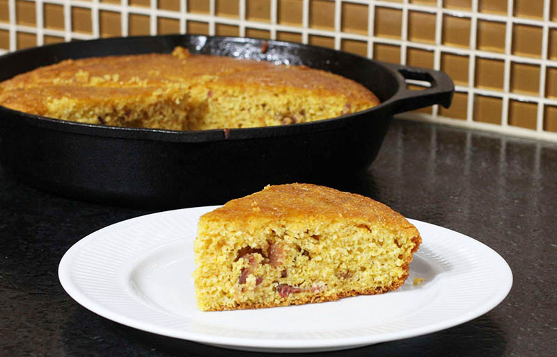 maple bacon cornbread | christmas side dishes