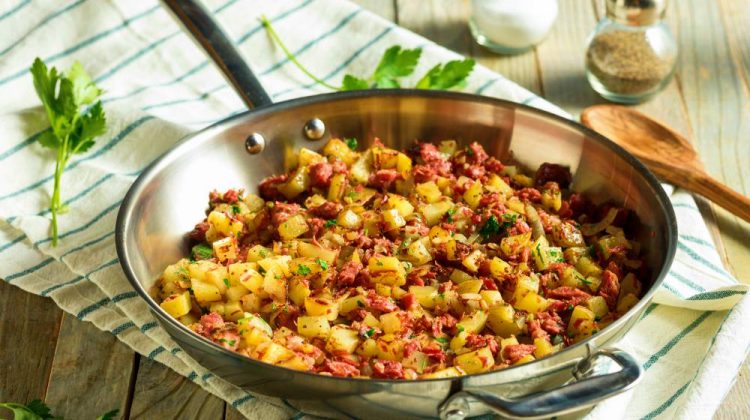 Savory Homemade Corned Beef Hash in a Pan | Quick Recipes To Make With Canned Corned Beef | corned beef hash canned | Featured