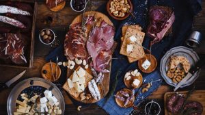 charcuterie-board | Tips And Tricks On How To Make Your Own Charcuterie Board At Home | charcuterie-tray | featured