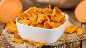 sweet potato chips | Easy Air Fryer Sweet Potato Chips Recipe For Your Next Snack | featured