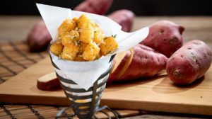 close-fried-golden-tater-tot-potato | Quick Air Fried Sweet Potato Tots Recipes For Healthy Snacking | Featured