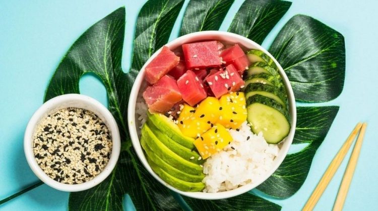 tuna poke bowl with avocado, cucumber and mango | Simple Tuna Poke | Homemade Recipes | Featured