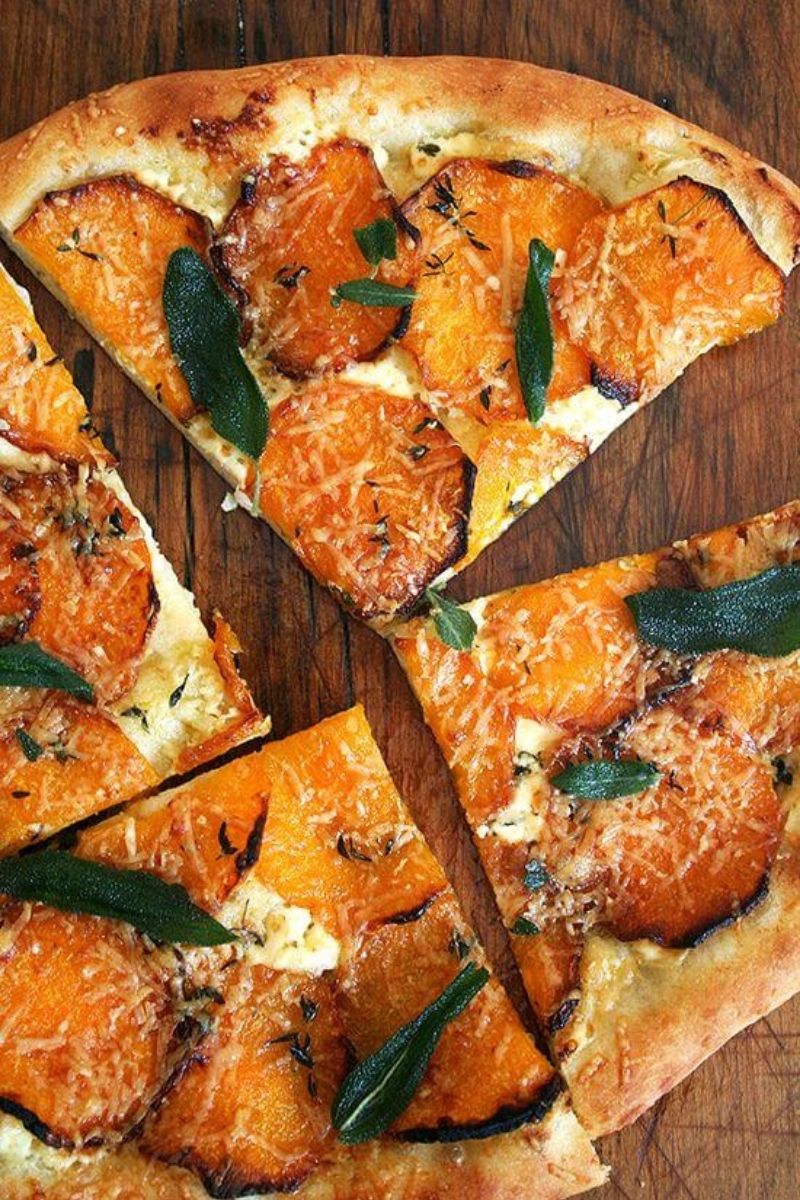 Butternut Squash and Crispy Sage Pizza | fall dinner party ideas
