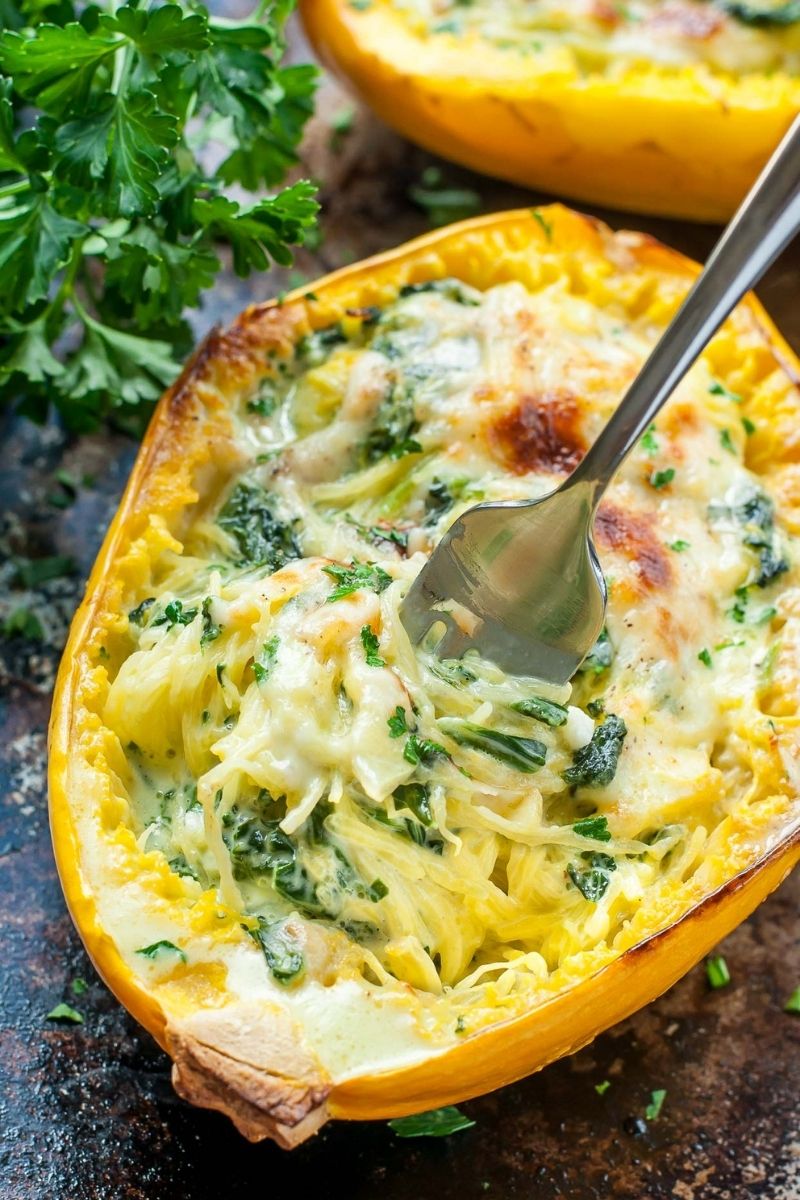 Cheesy Garlic Parmesan Spinach Spaghetti Squash | fall dinner party ideas