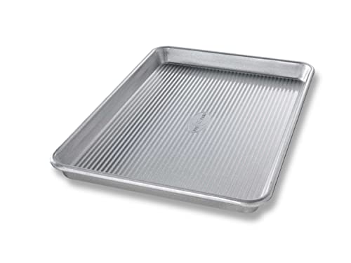 Check out USA Pan Bakeware Quarter Sheet Pan, Warp Resistant Nonstick Baking Pan, Made in the USA from Aluminized Steel at https://homemaderecipes.com/product/usa-pan-bakeware-quarter-sheet-pan-warp-resistant-nonstick-baking-pan-made-in-the-usa-from-aluminized-steel/