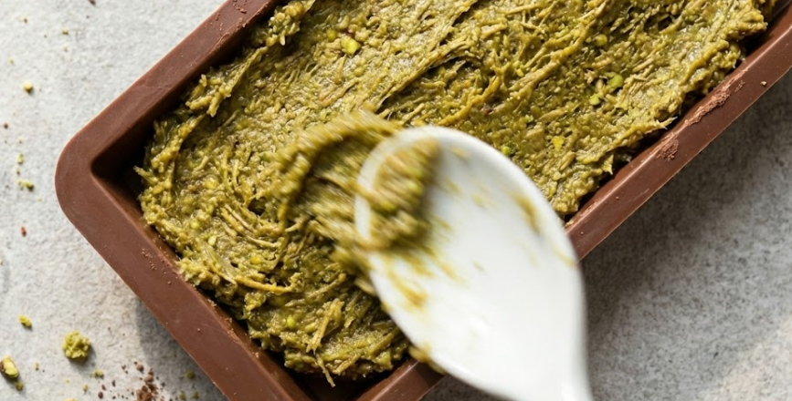 DIY Pistachio Chocolate Bar