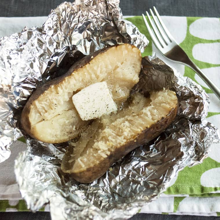 slow cooker baked potato, see more at https://homemaderecipes.com/cooking-101/how-to-cook-baked-potatoes/ ‎