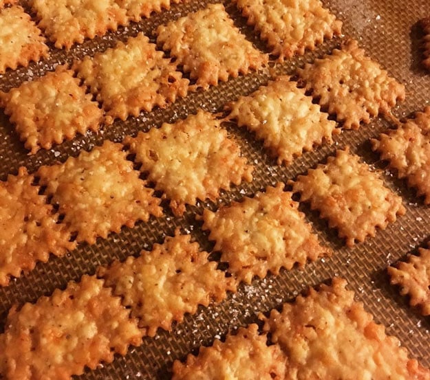 homemade cheez-its