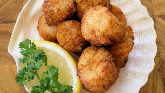 Fried Scallops | https://homemaderecipes.com/healthy/dinner/12-scallop-recipes/